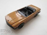 Veche mașinuță metalică Mercedes 350 SL Bulgaria 1973