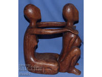 Sculptură din lemn, cuplu îmbrățișat