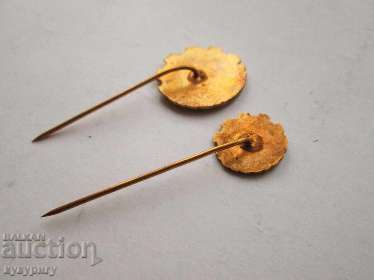 Delivery of Set of old Socialist NRB badges, pins, enamel, NTS with box Delivery of Set of old Socialist NRB badges, pins, enamel, NTS with box