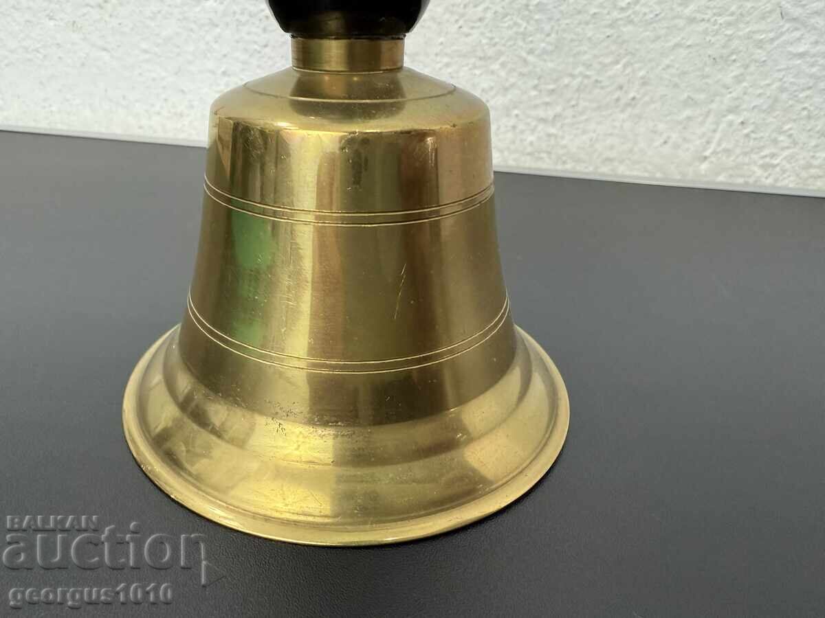 Clopoțel de școală №7463 cu preț 140.00 BGN | € 71.58