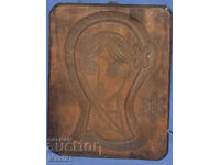 Panou sculptat în lemn, portret feminin, fată