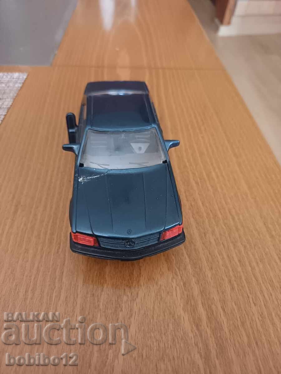 Retro Mercedes 500 toy - 5