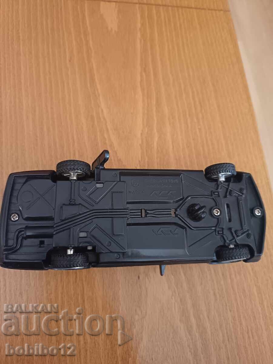 Ретро играчка мерцедес 500 - 6 Ретро играчка мерцедес 500 - 6