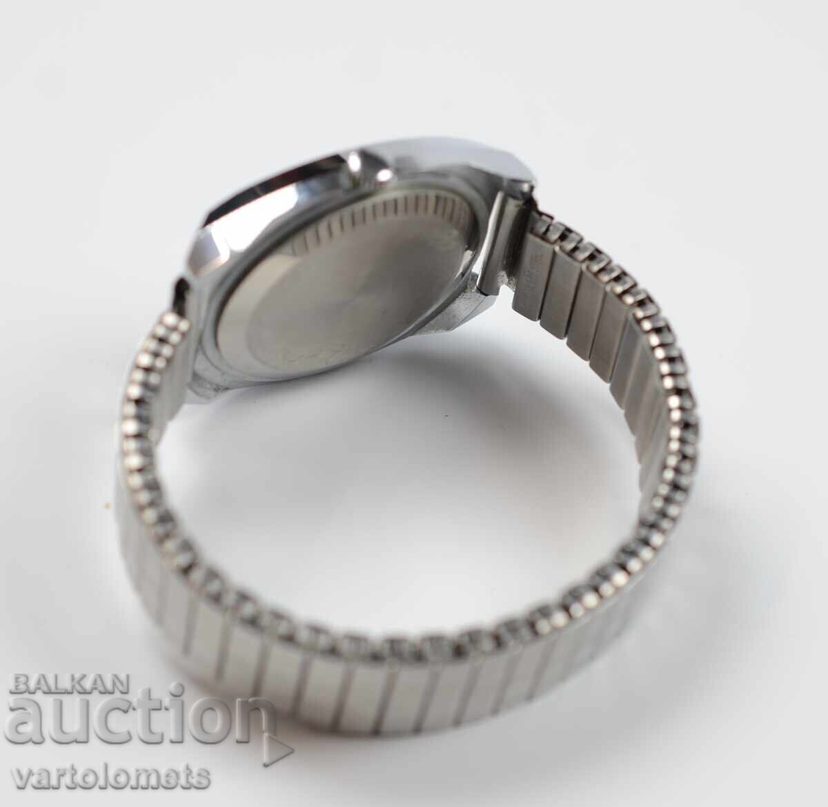 Доставка на Мъжки награден часовник РАКЕТА СССР  -  работи