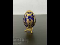 Porcelain Egg - Franklin Mint. No. 7458