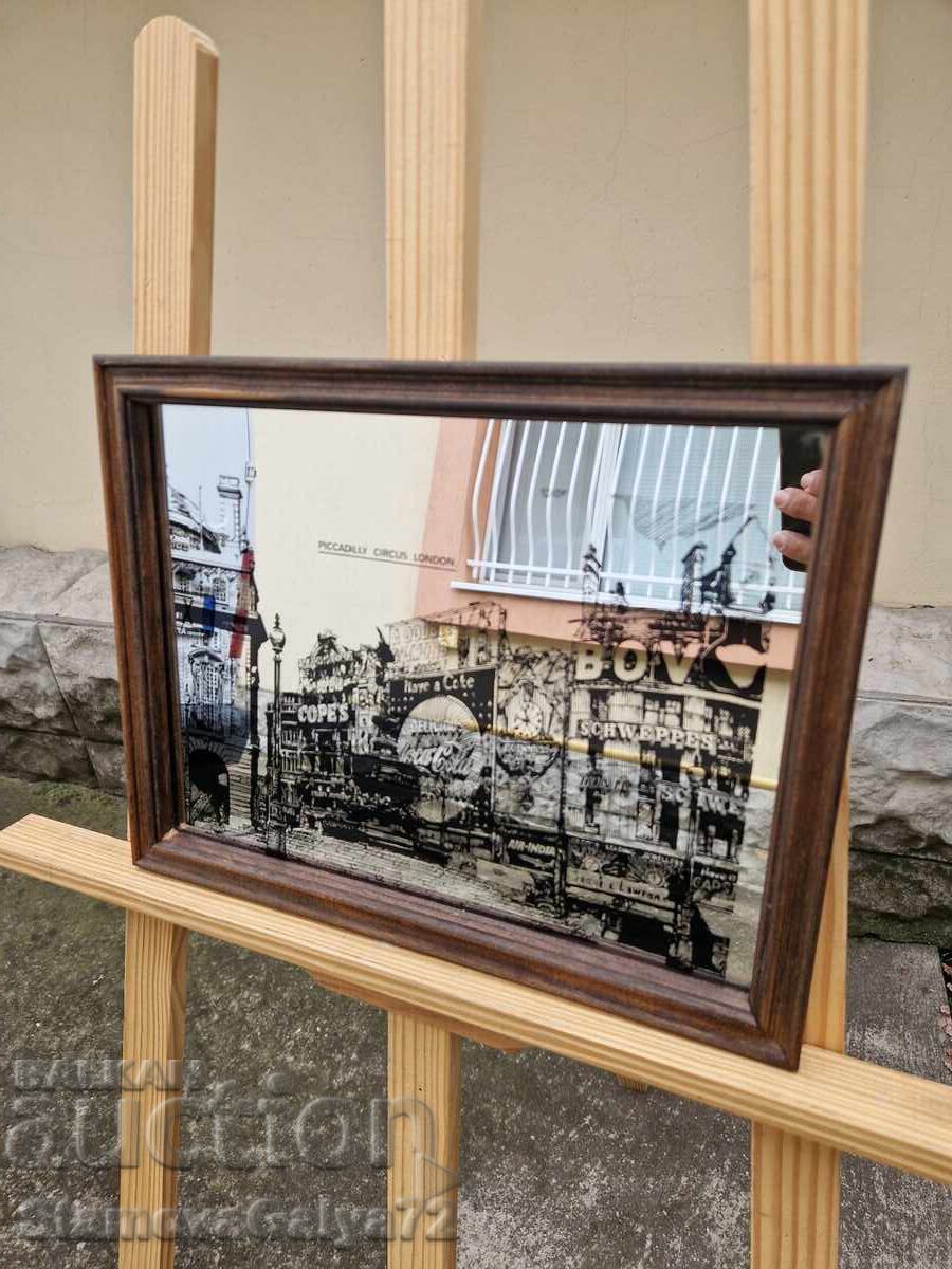 Oglindă publicitară de colecție antică superbă cu preț € 50.62 | 99.00 BGN Oglindă publicitară de colecție antică superbă cu preț € 50.62 | 99.00 BGN