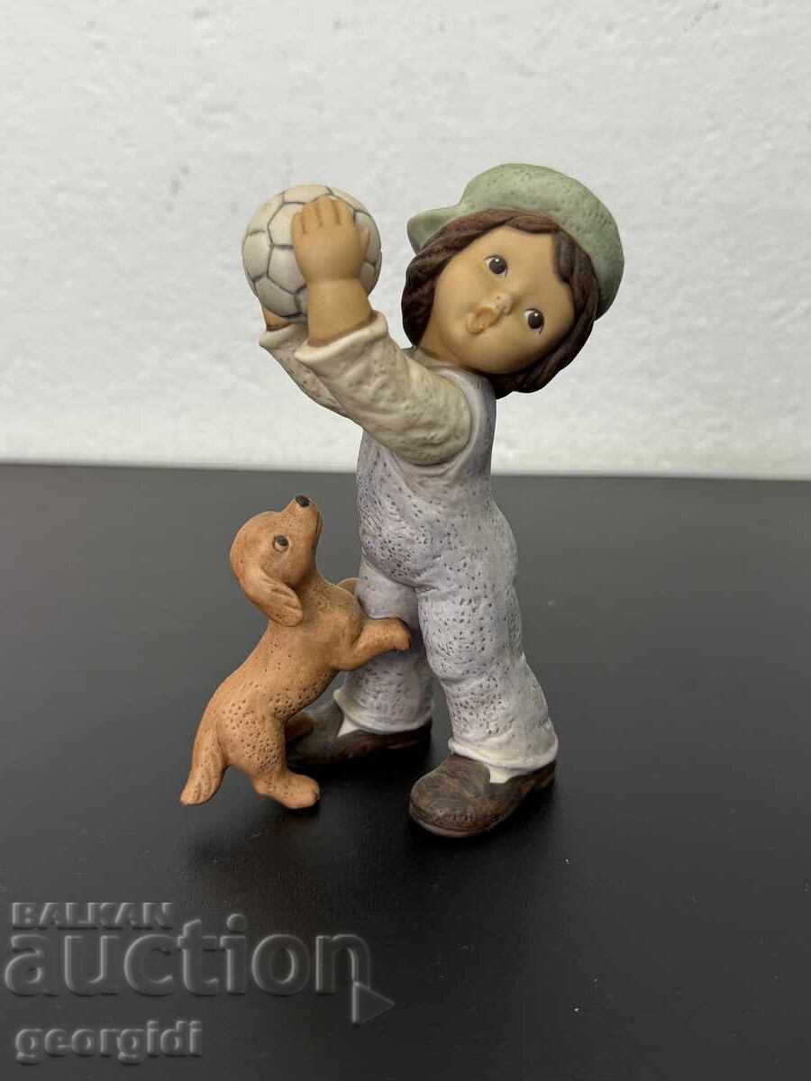 Figurină de porțelan Goebel Nina - marco. Nr. 7459