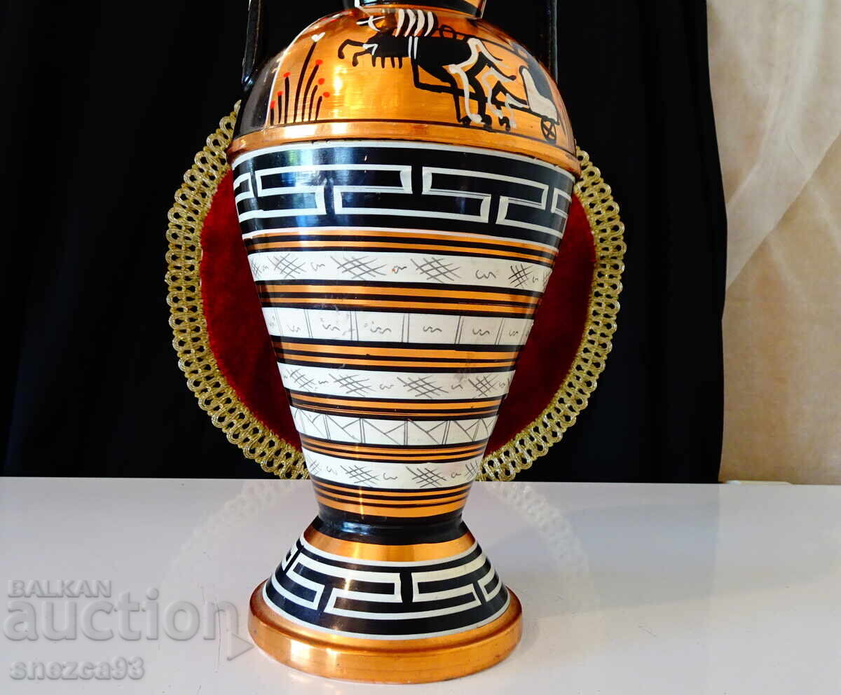 Доставка на Медна кана,ваза,амфора,чиста червена мед 2.5 л. Доставка на Медна кана,ваза,амфора,чиста червена мед 2.5 л.