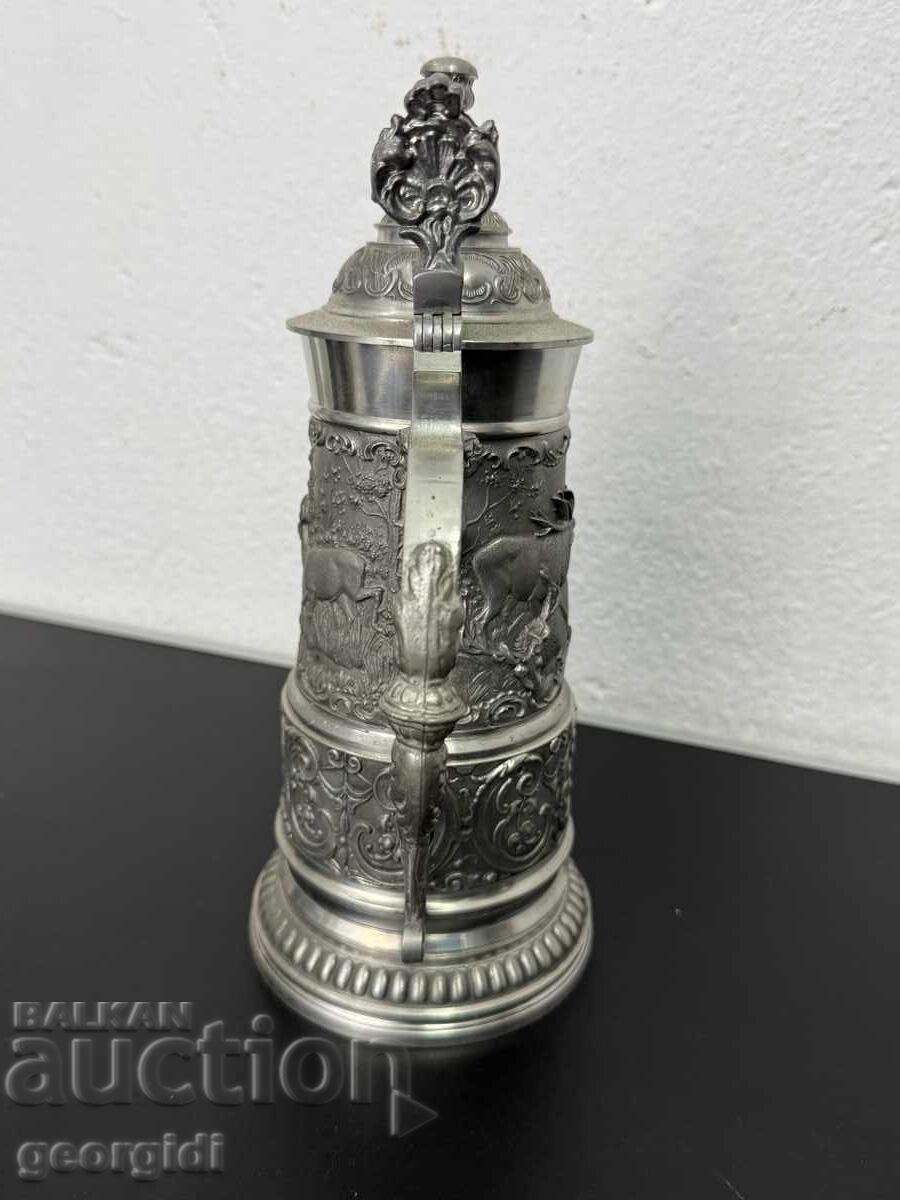 Livrarea Cană unică de staniu cu capac / motive de vânătoare. Nr. 7460