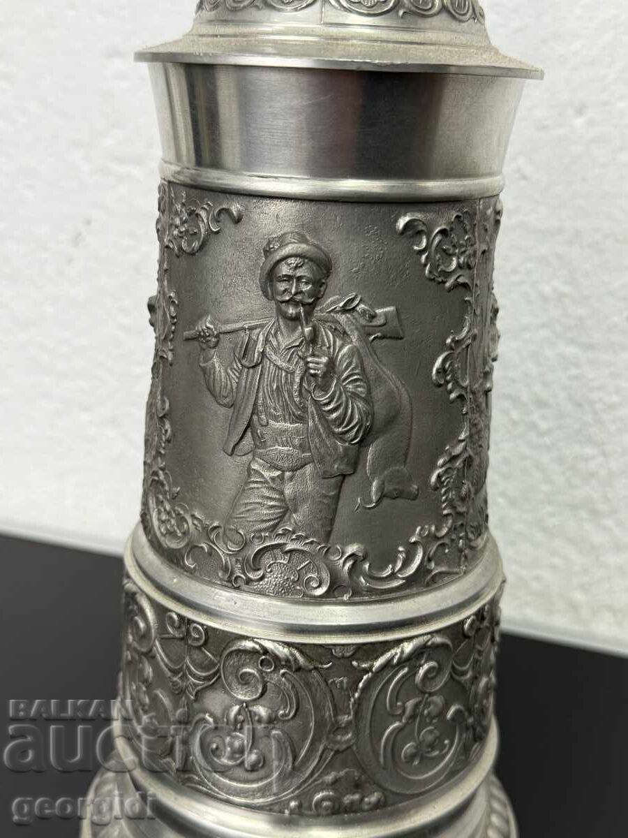 Cană unică de staniu cu capac / motive de vânătoare. Nr. 7460 - 7