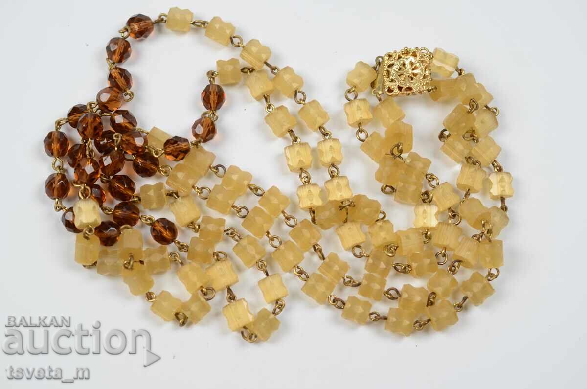 Παράδοση Κολιέ, περιδέραιο Ανατολικής Γερμανίας σοσιαλιστικό Παράδοση Κολιέ, περιδέραιο Ανατολικής Γερμανίας σοσιαλιστικό