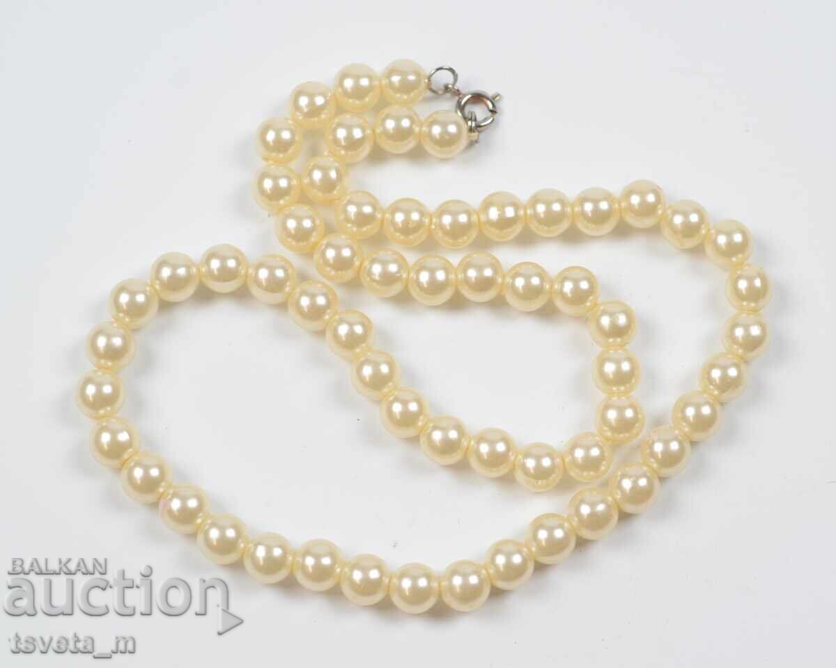 Δημοπρασία Κολιέ, περιδέραιο με μαργαριτάρια Δημοπρασία Κολιέ, περιδέραιο με μαργαριτάρια