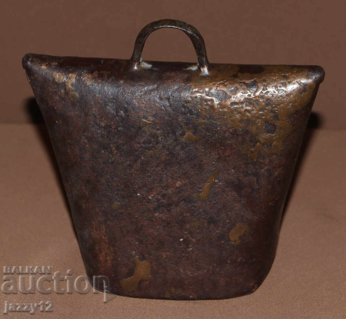 Παράδοση Χειροποίητη σφυρήλατη αναγεννησιακή καμπάνα (κώδωνας)