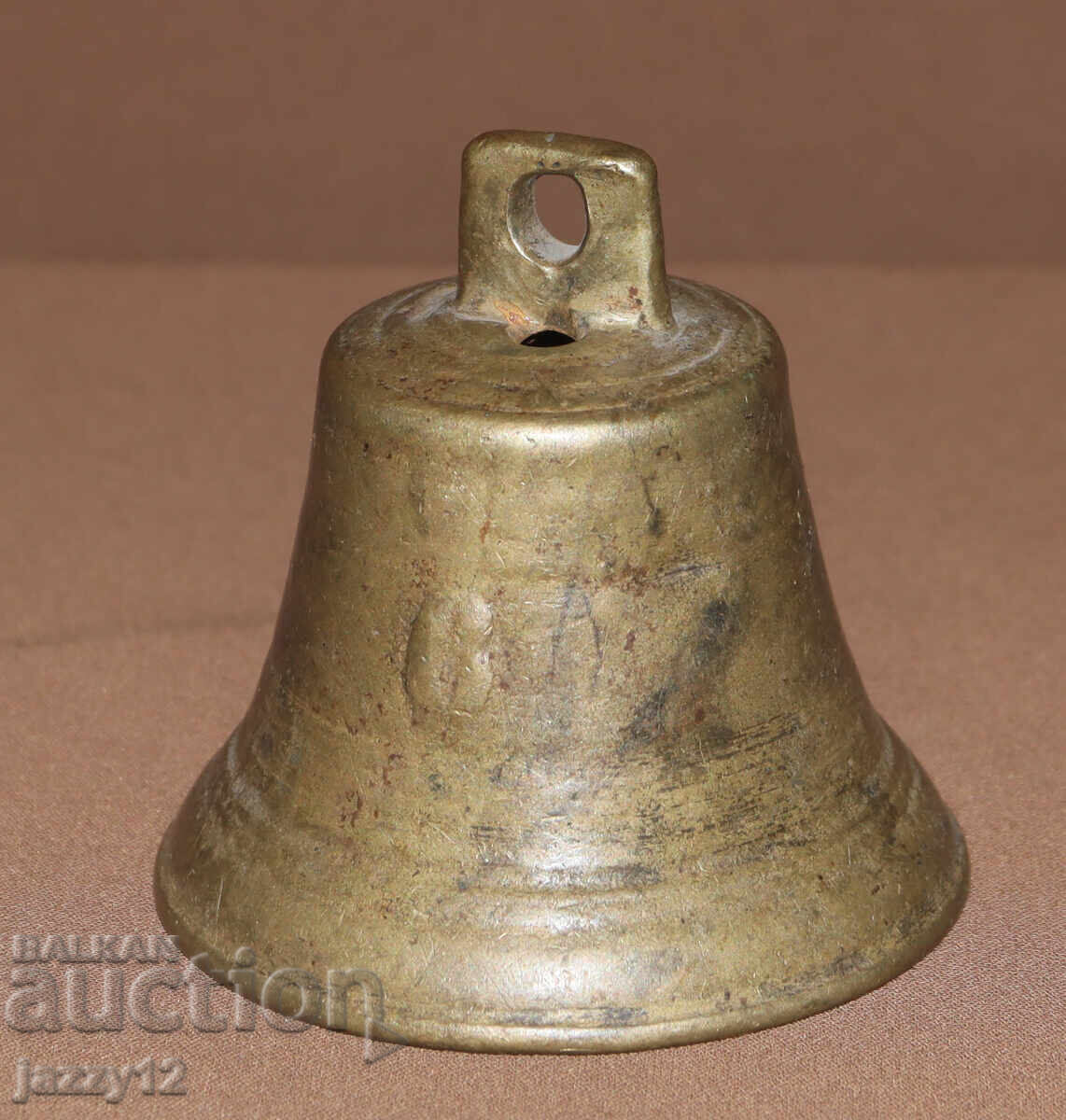 Доставка на Стар ръчно изработен бронзов звънец хлопка