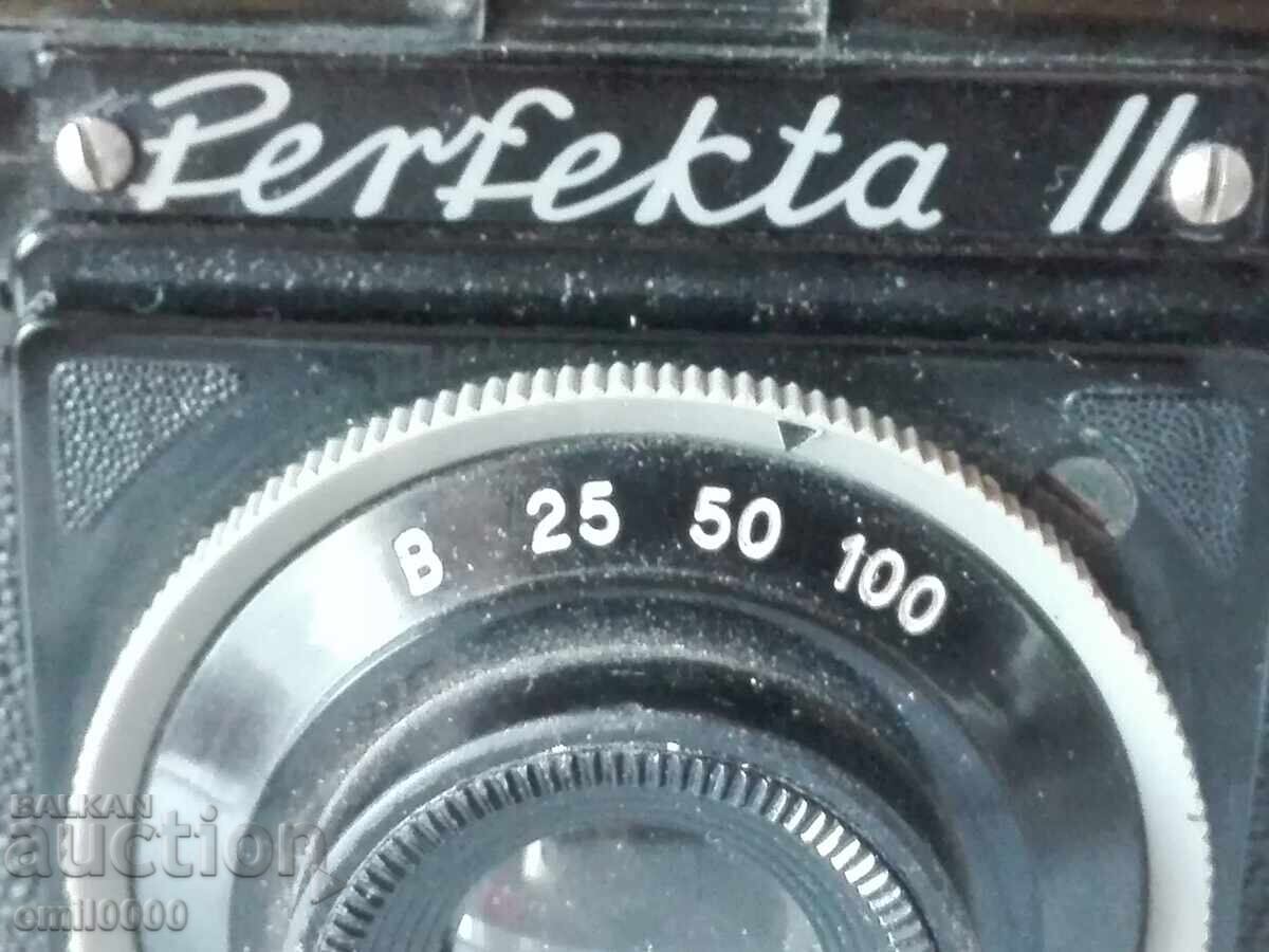 Delivery of Perfekta II Camera