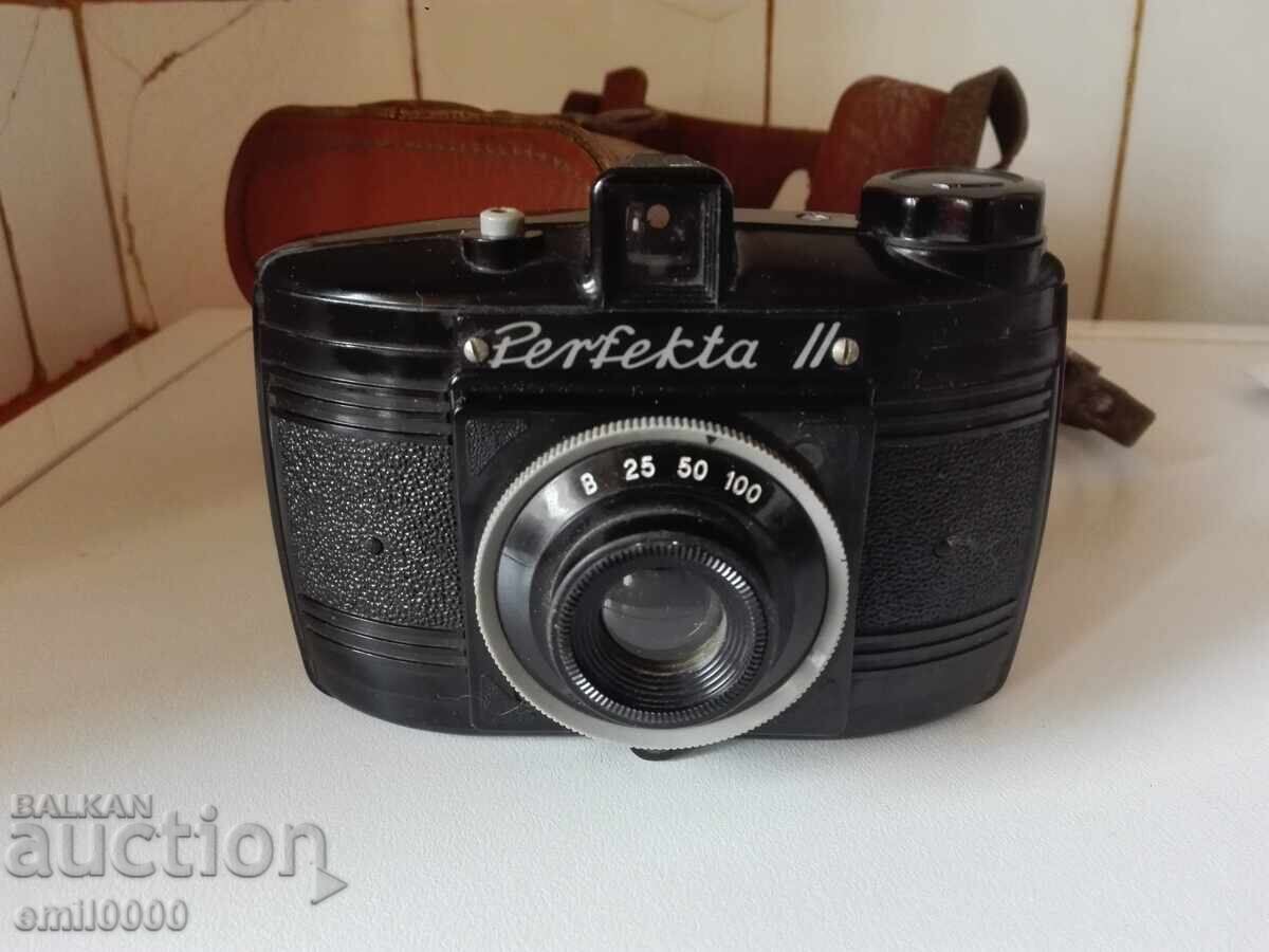 Perfekta II Camera