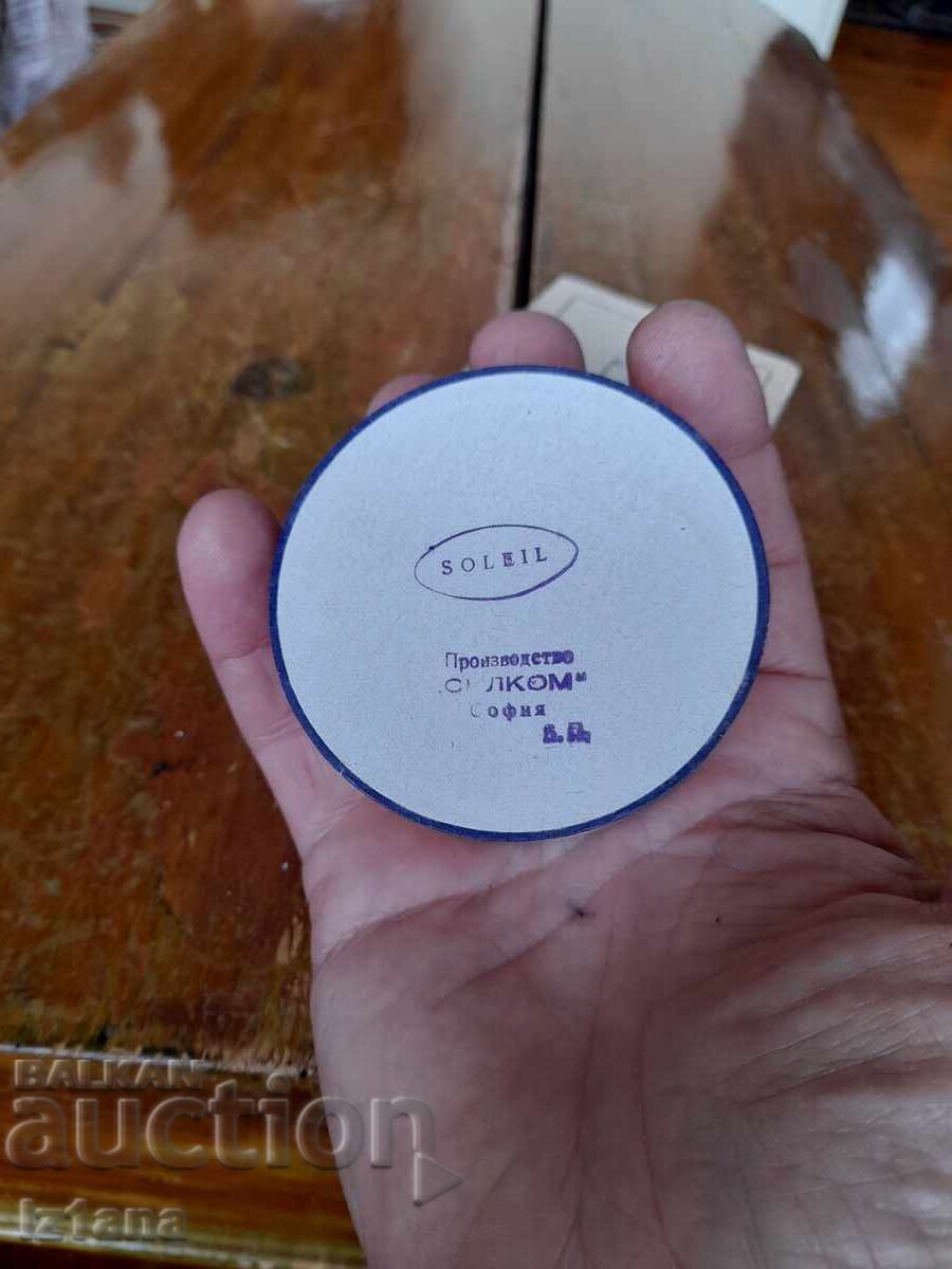 Παράδοση Παλιά σκόνη Dovian