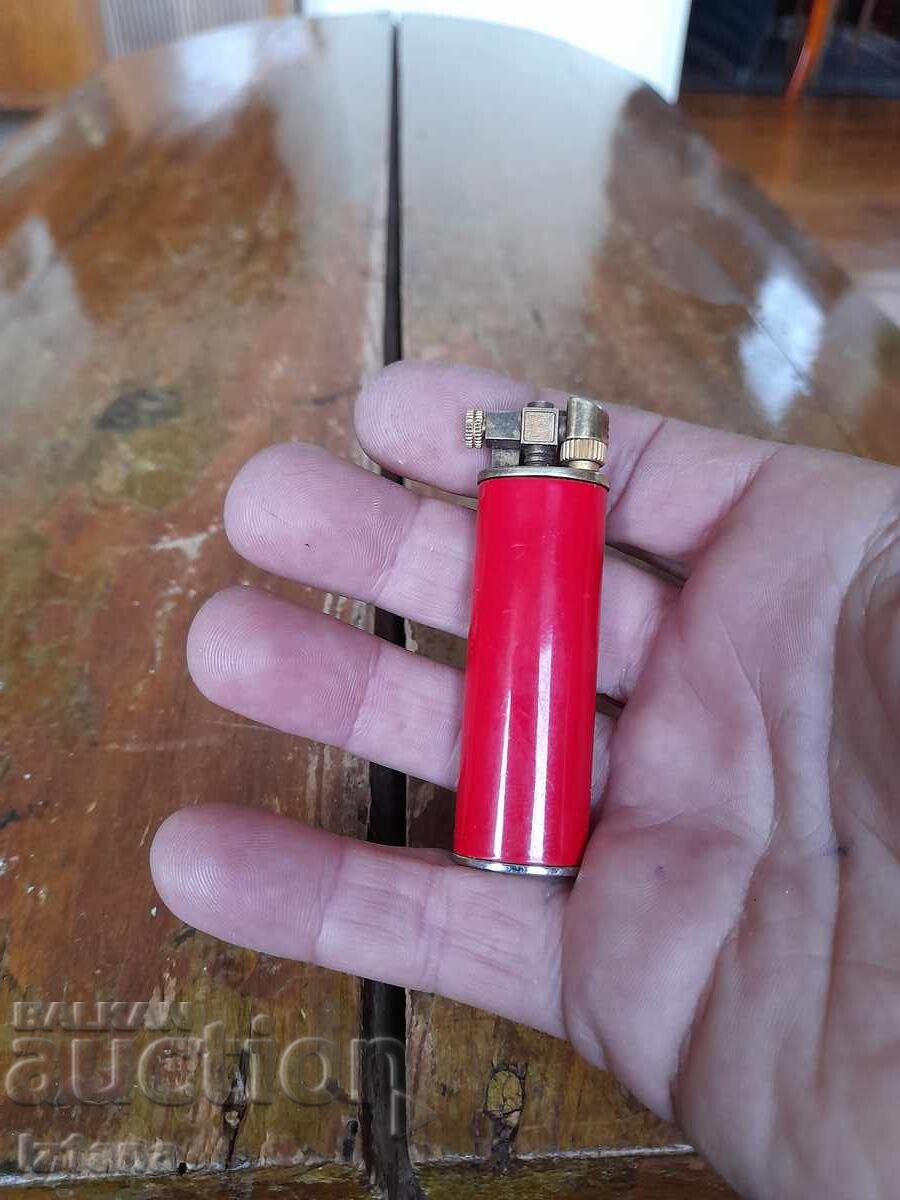 Delivery of An old lighter