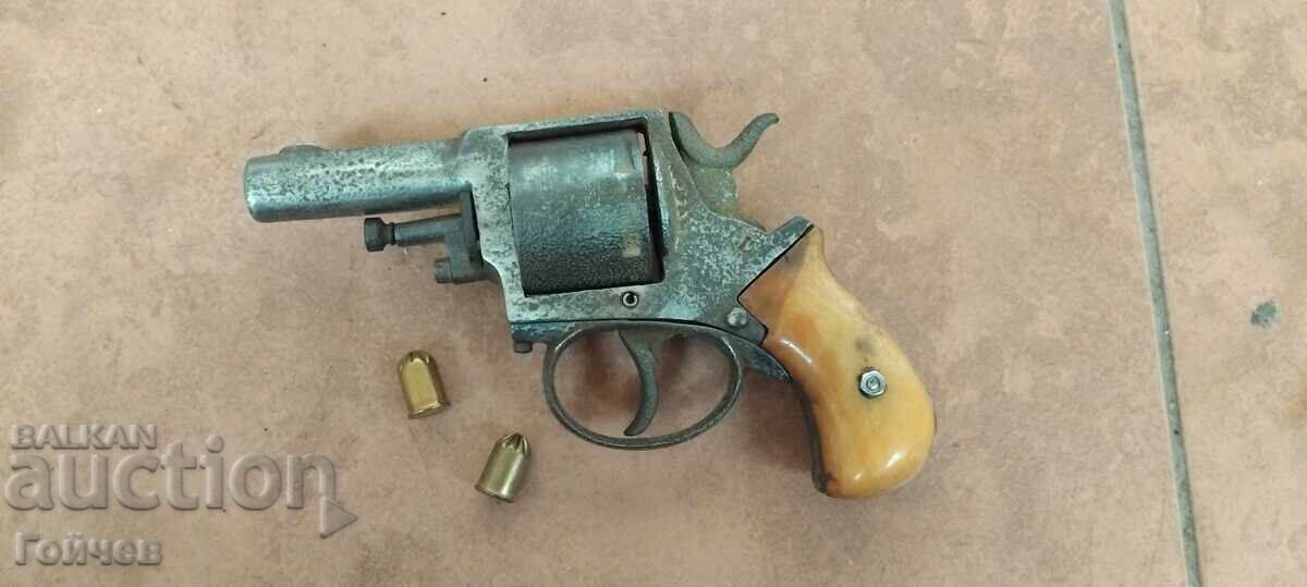 Bulldog Revolver, 9mm Caliber