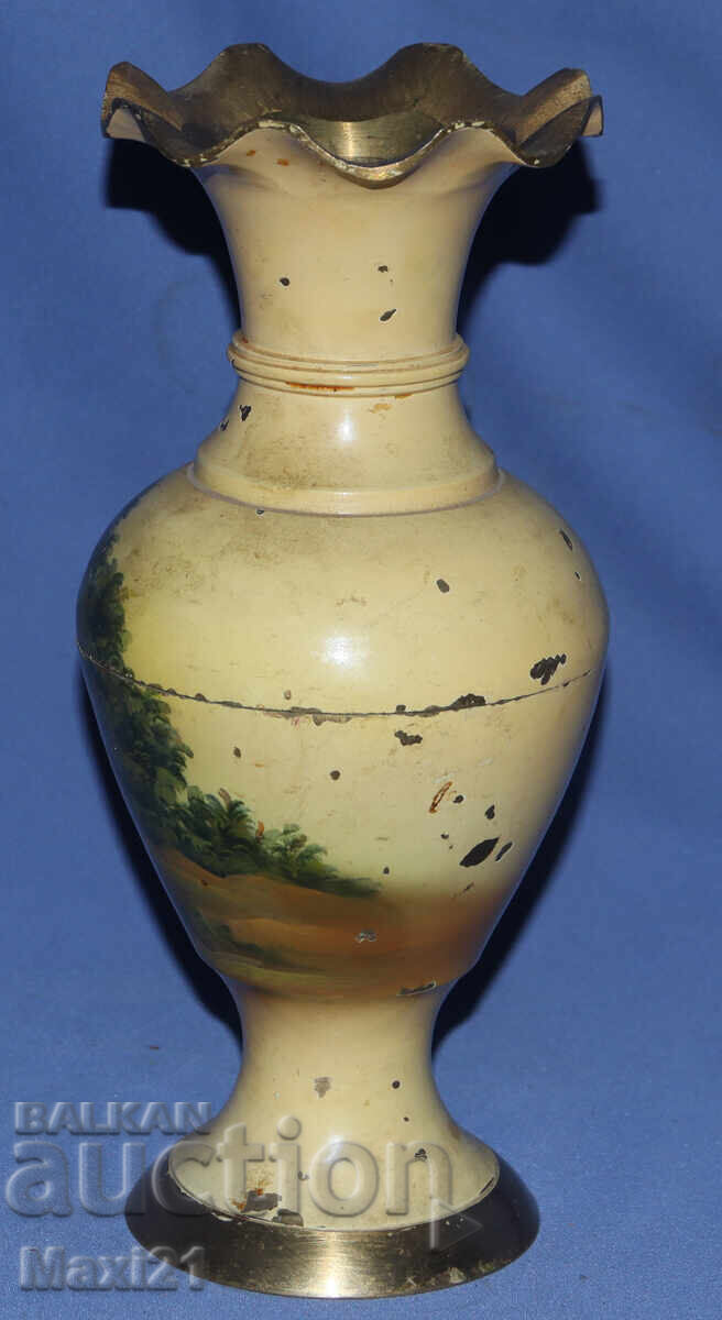 Аукцион Винтидж  ръчно рисувана месингова ваза