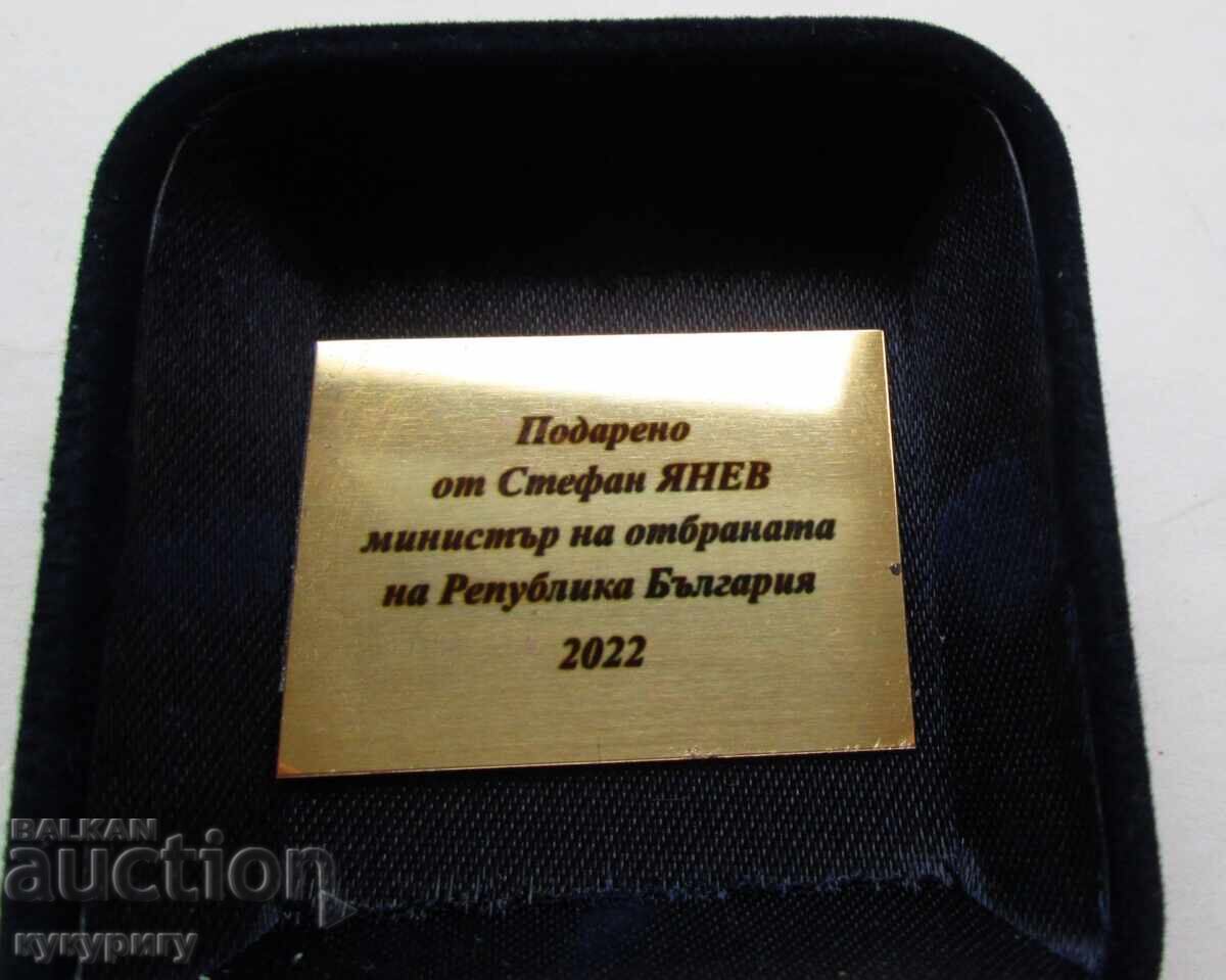 Delivery of Table medal military honorary sign Ministry of Defense