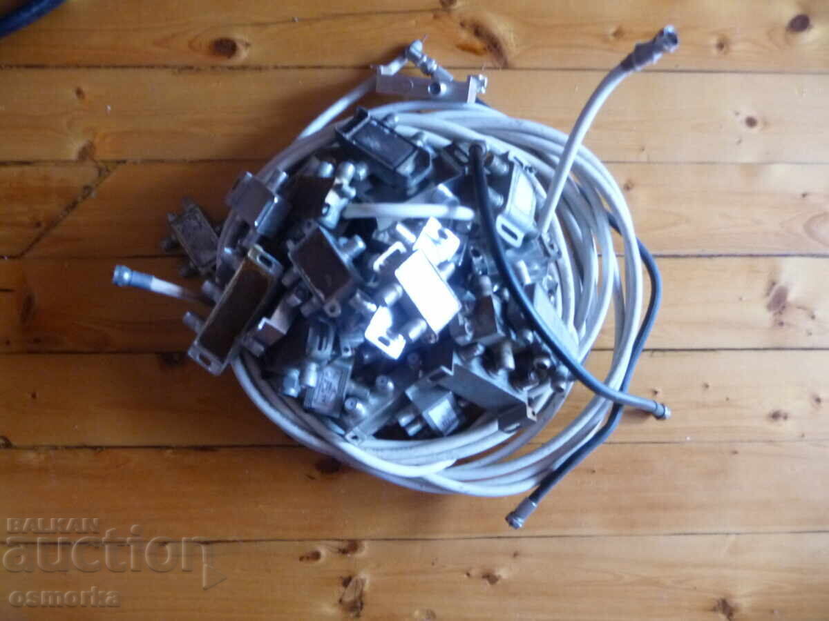 Auction TV splitters, coaxial cable splitters BZC Auction TV splitters, coaxial cable splitters BZC