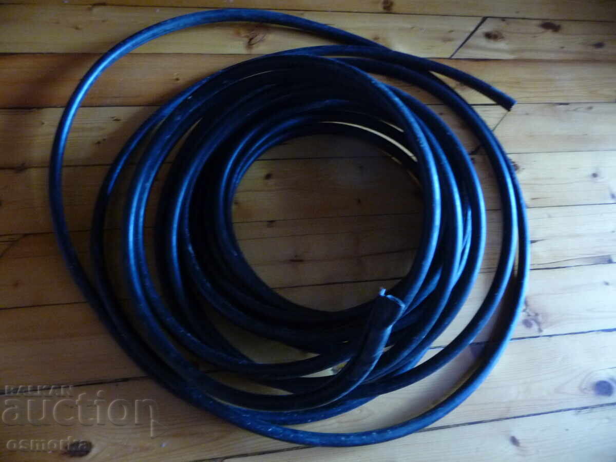 RG11 coaxial cable with messenger wire for outdoor use with price 0.01 BGN | € 0.01 RG11 coaxial cable with messenger wire for outdoor use with price 0.01 BGN | € 0.01