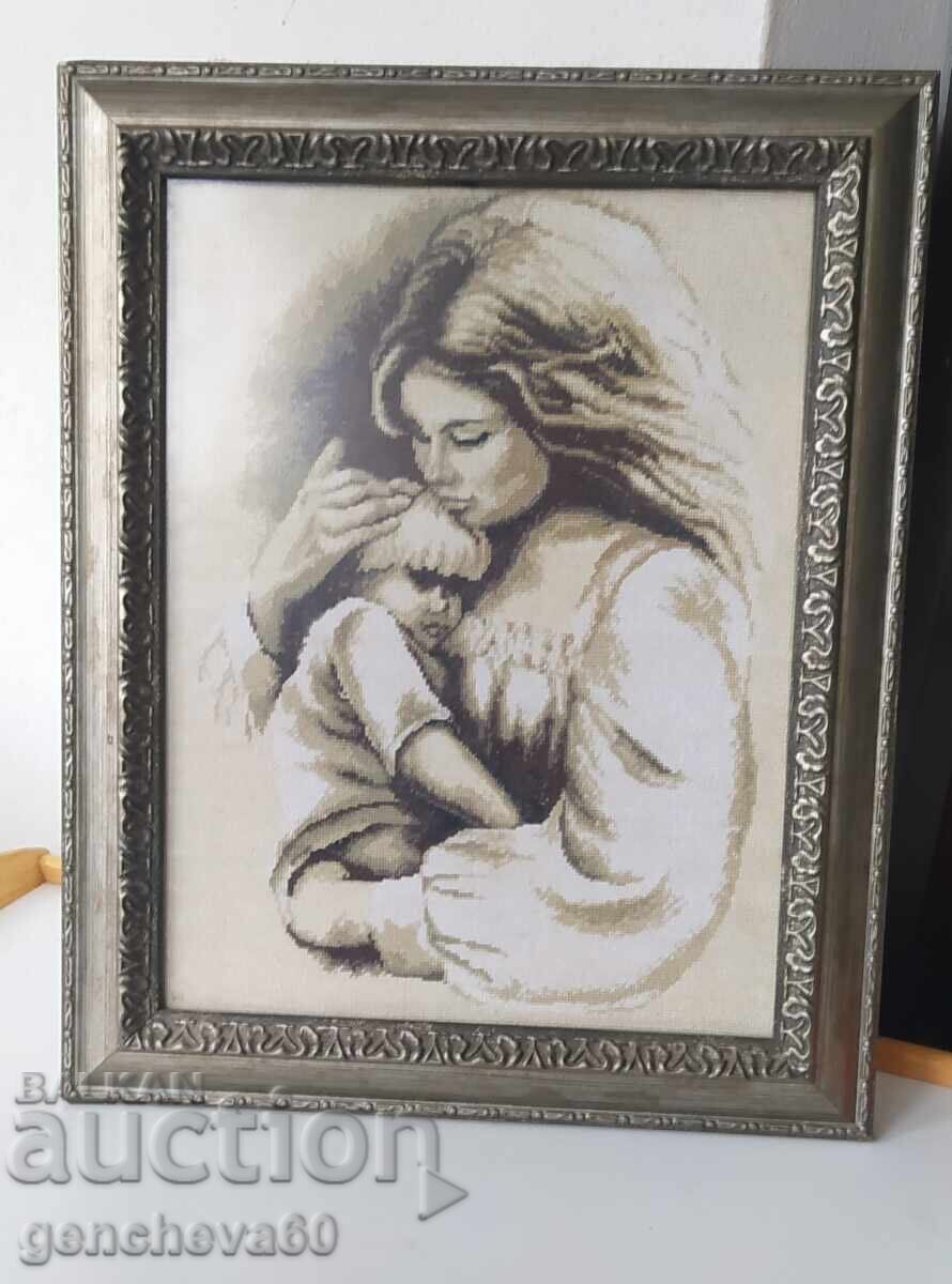 Frumos gobelin ,,Îmbrățișare maternă" - 5