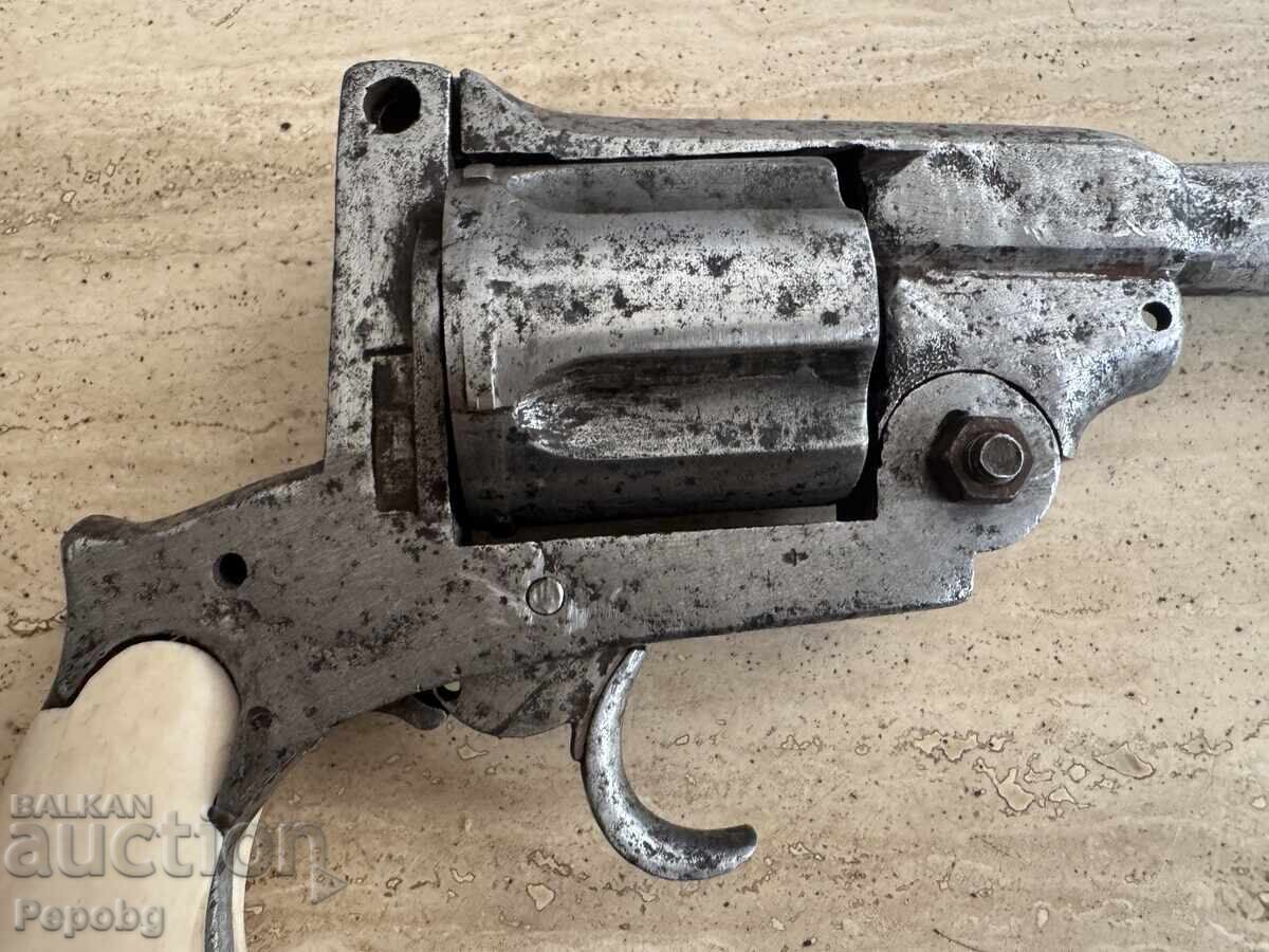 Стар револвер Гасер с цена 349.00 лв. | € 178.44