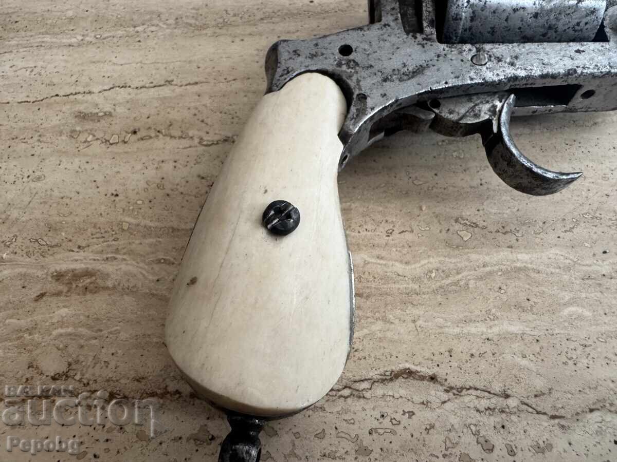 Аукцион Стар револвер Гасер