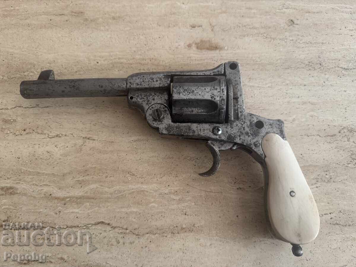 Доставка на Стар револвер Гасер