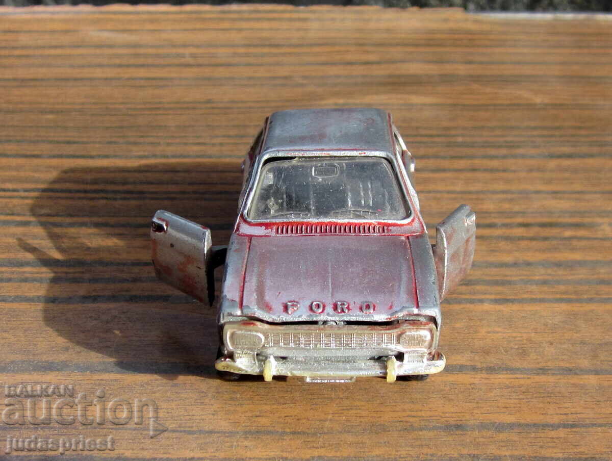 Παλιό μεταλλικό παιχνίδι αυτοκινητάκι Polistil Ford Escort EL 60 με τιμή 20.00 BGN | € 10.23 Παλιό μεταλλικό παιχνίδι αυτοκινητάκι Polistil Ford Escort EL 60 με τιμή 20.00 BGN | € 10.23