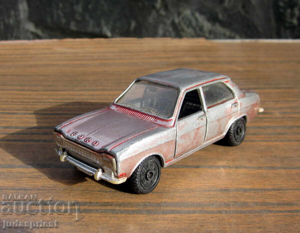 Παλιό μεταλλικό παιχνίδι αυτοκινητάκι Polistil Ford Escort EL 60 Παλιό μεταλλικό παιχνίδι αυτοκινητάκι Polistil Ford Escort EL 60