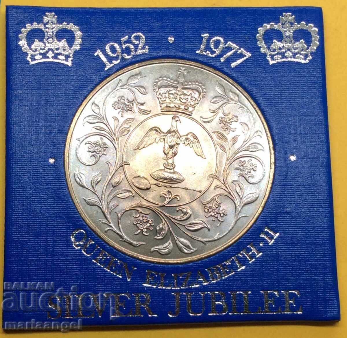 Delivery of Great Britain 1977 25 New Pence Jubilee 38mm