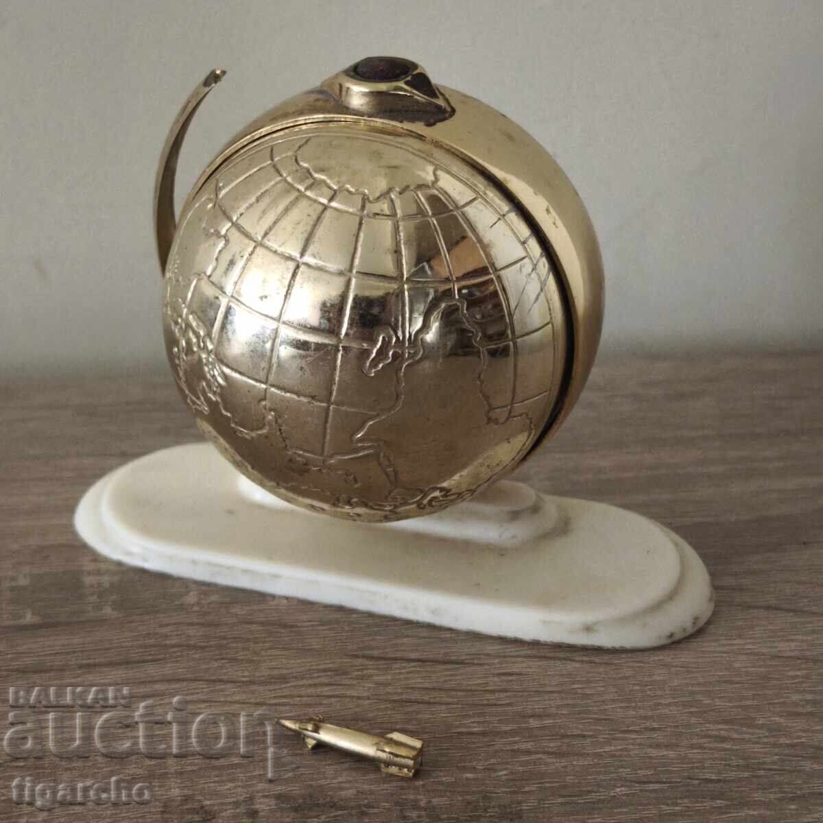 Glory alarm clock with price 35.00 BGN | € 17.90 Glory alarm clock with price 35.00 BGN | € 17.90