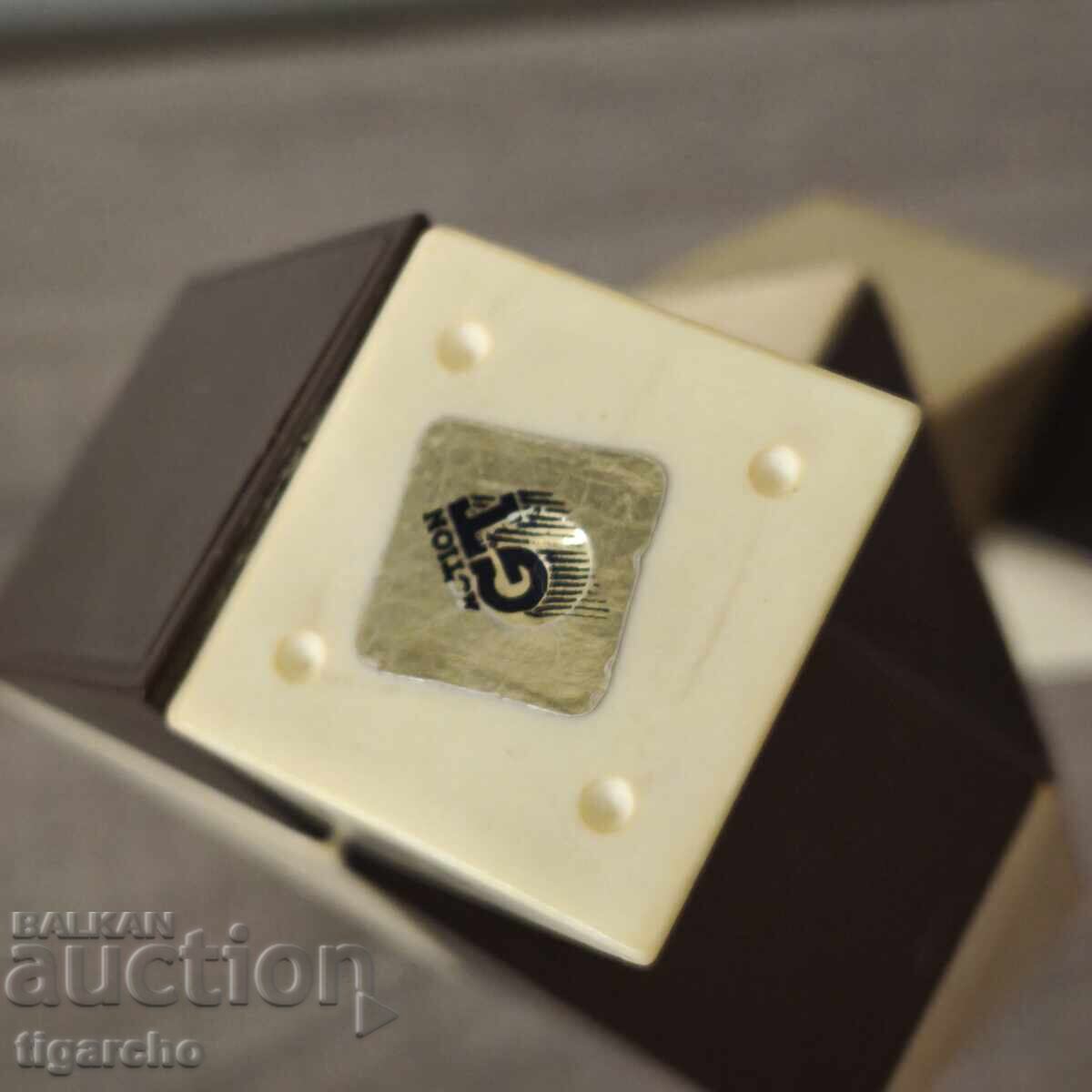 Dice with price 35.00 BGN | € 17.90