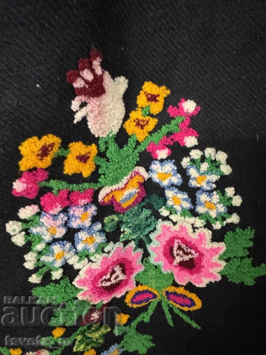 Delivery of Woolen women's apron with ruffled embroidery, folk costume Delivery of Woolen women's apron with ruffled embroidery, folk costume