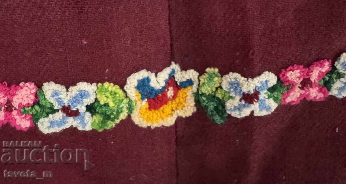 Auction Woolen women's apron with ruffled embroidery, folk costume Auction Woolen women's apron with ruffled embroidery, folk costume