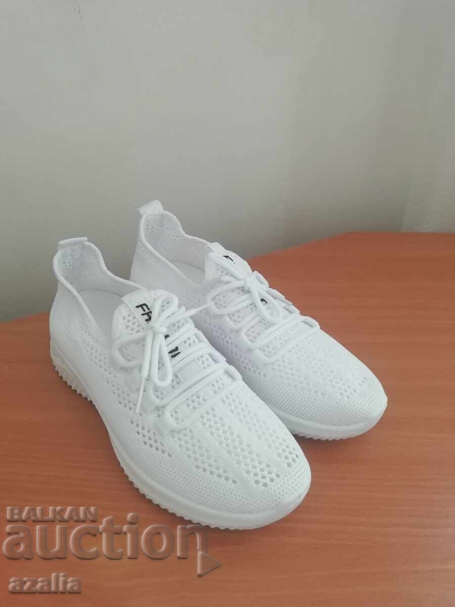 Παράδοση Νέα γυναικεία αθλητικά παπούτσια, μέγεθος 36