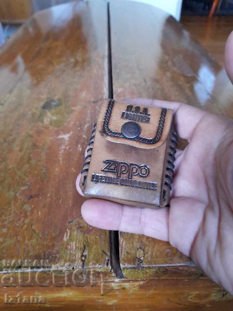 Husa din piele pentru bricheta Zippo cu preț 45.00 BGN | € 23.01