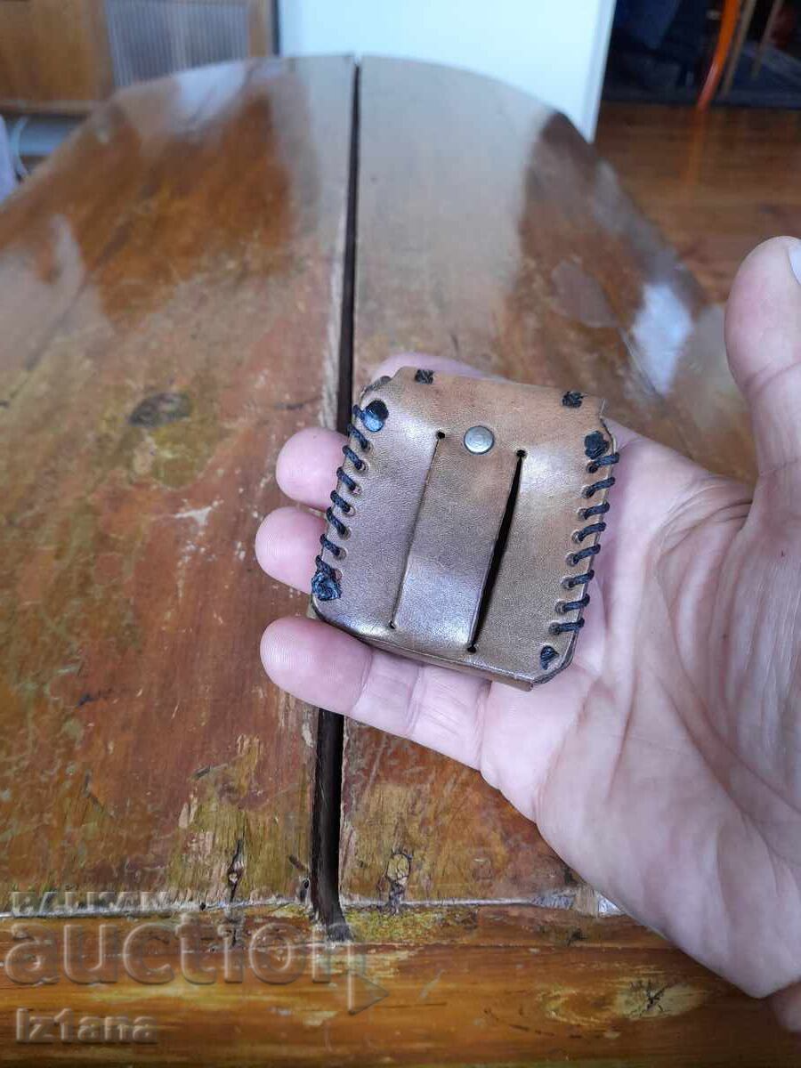 Livrarea Husa din piele pentru bricheta Zippo