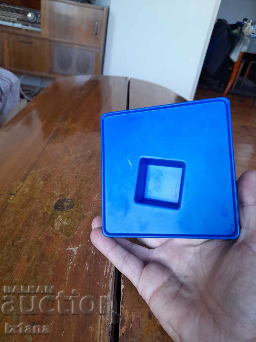 Παράδοση Παλιό τασάκι Marlboro Παράδοση Παλιό τασάκι Marlboro