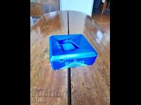 scrumieră veche Marlboro