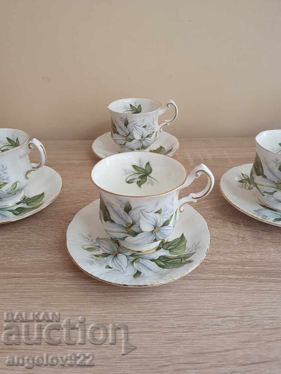 English porcelain coffee cups PARAGON with price 30.00 BGN | € 15.34 English porcelain coffee cups PARAGON with price 30.00 BGN | € 15.34