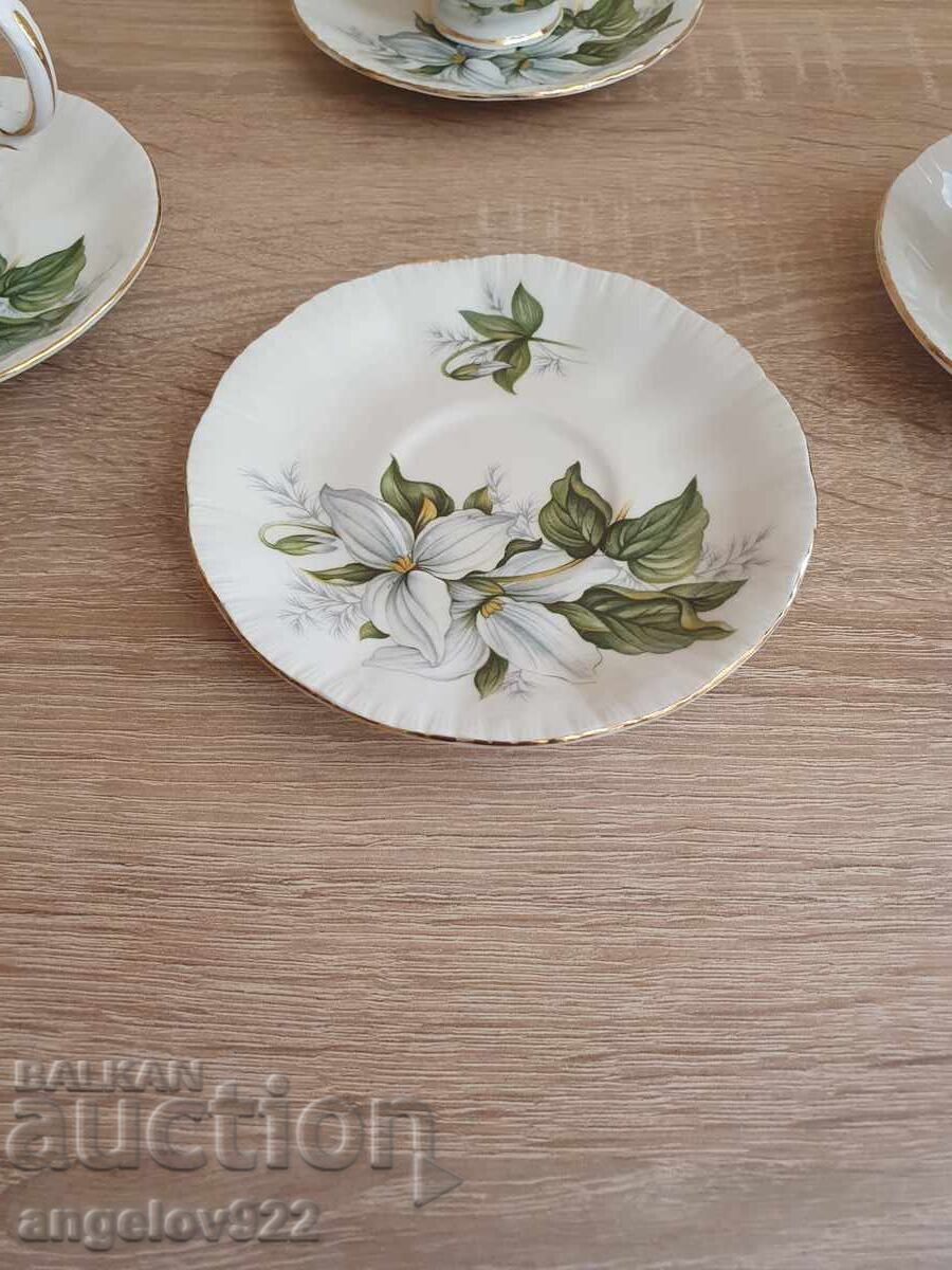 Delivery of English porcelain coffee cups PARAGON Delivery of English porcelain coffee cups PARAGON