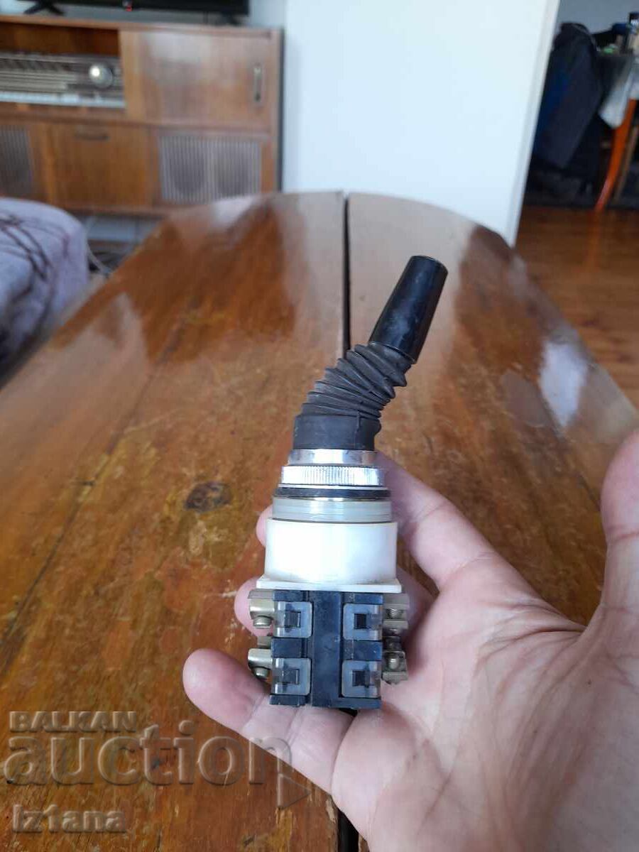 Auction  Cema Electric Switch