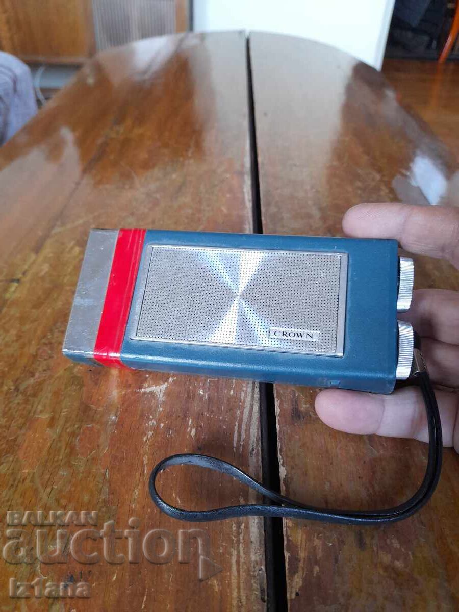 Old radio, Crown TR-860 radio receiver with price 37.00 BGN | € 18.92