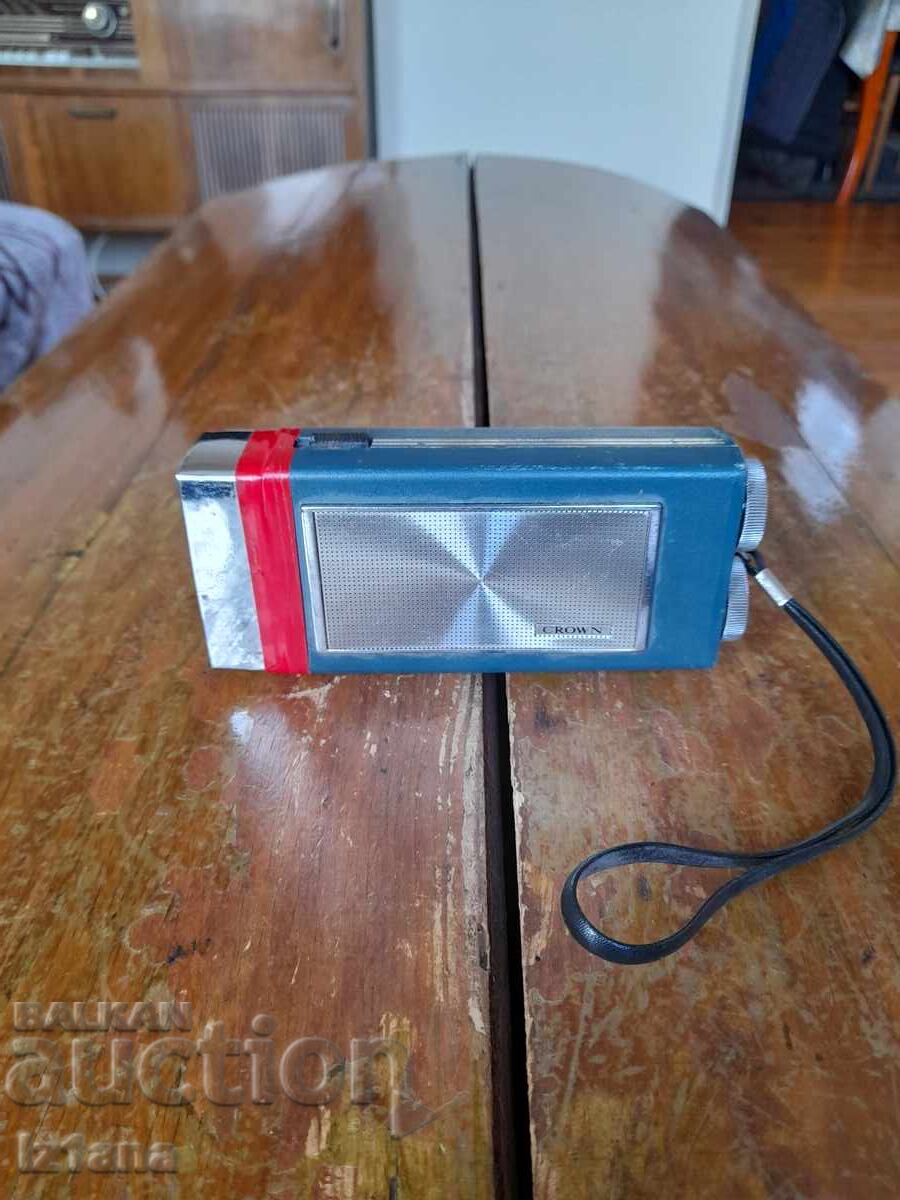 Old radio, Crown TR-860 radio receiver