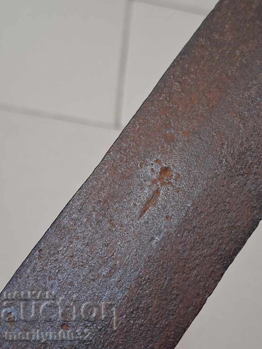 Παράδοση Παλιό χειροποίητο σφυρήλατο μαχαίρι βοσκού με σφραγίδα