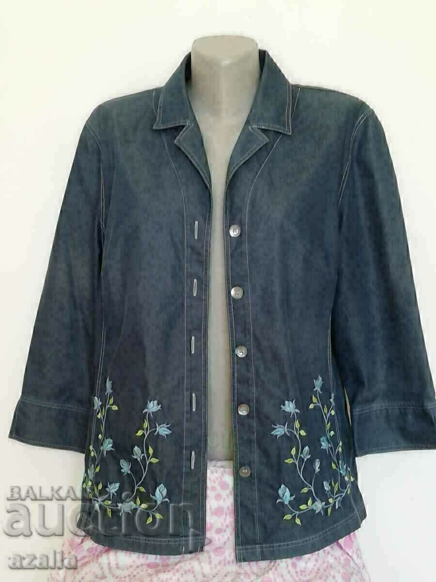 Auction  Women's denim shirt size 44
